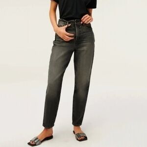 NWT Good American Good Mom High Rise Tapered Jeans in Black